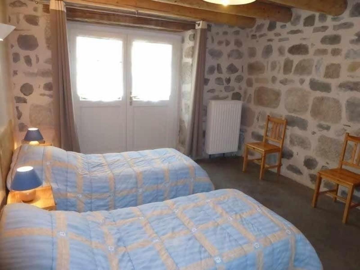 Gite Charmant Pour 8 Pers A Rauret Avec Cheminee, Terrasse Et Acces "Tourisme Et Handicap" - Fr-1-582-186 Zewnętrze zdjęcie